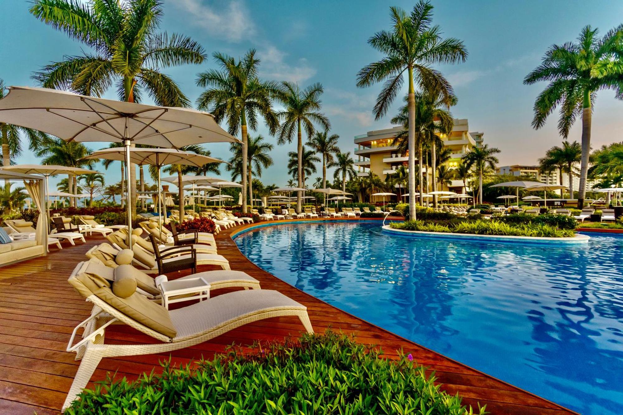 Grand Luxxe Two Bedroom Suite - Nuevo Vallarta Exteriör bild
